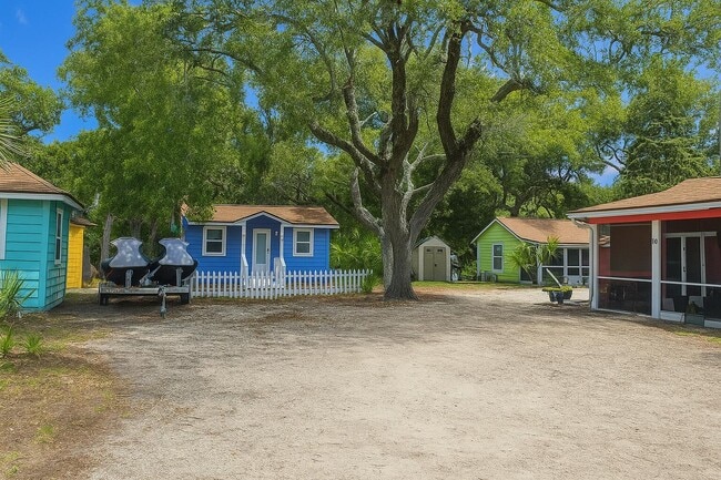 229 Florida Blanca Pl SE in Fort Walton Beach, FL - Building Photo - Building Photo