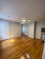 220 Broadway, Unit 220 in Cambridge, MA - Building Photo
