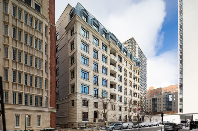 65 E Goethe St in Chicago, IL - Building Photo - Building Photo