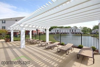 Heritage Forest in Newport News, VA - Foto de edificio - Building Photo
