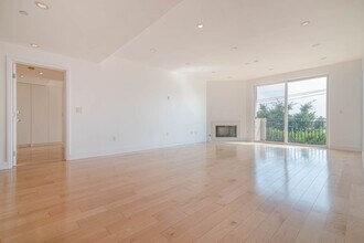 1450 S Beverly Dr in Los Angeles, CA - Building Photo - Building Photo