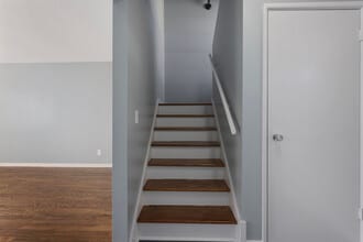 403 W 87 Pl in Kansas City, MO - Building Photo - Building Photo