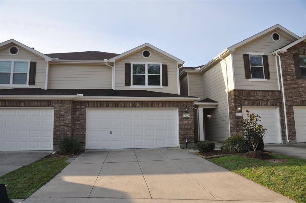 12229 Medina Lake Dr in Tomball, TX - Building Photo