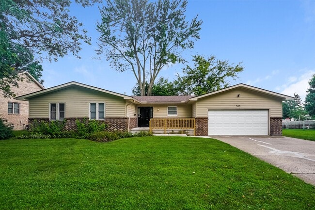 property at 305 Station St E