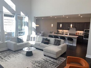 12504 Ayrshire Wy in Austin, TX - Building Photo - Building Photo