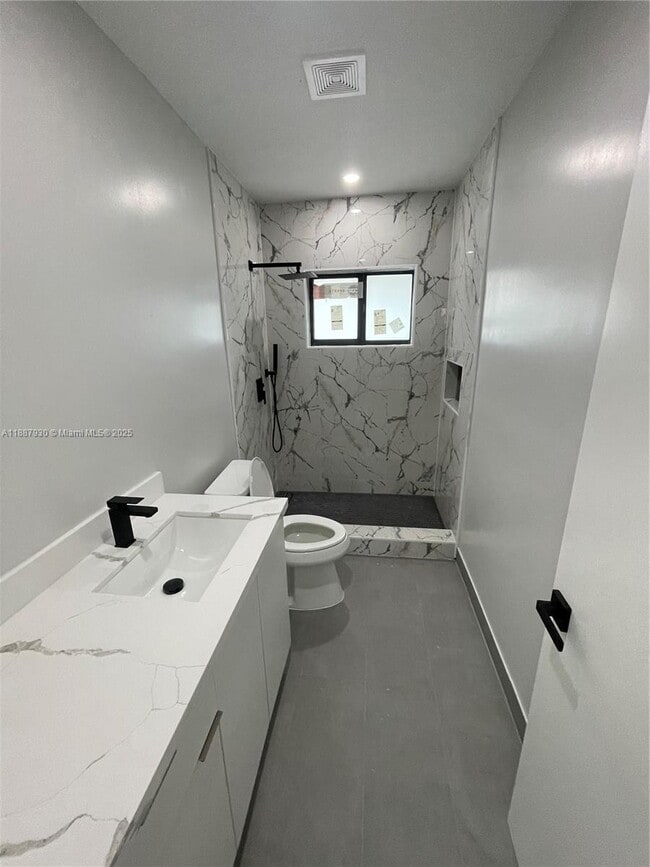1050 NE 9th Ave in Fort Lauderdale, FL - Building Photo - Building Photo