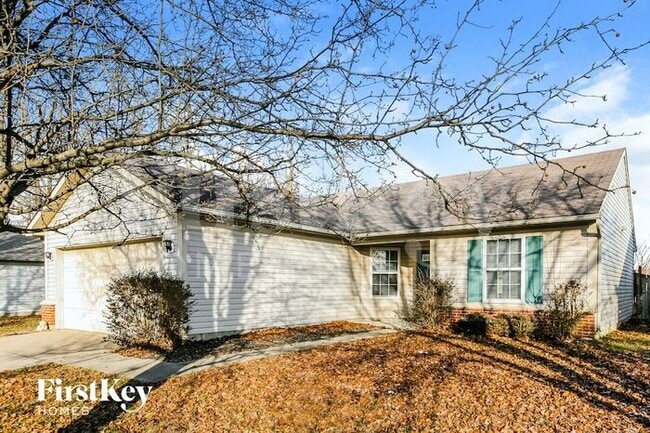 5226 Sweet River Way in Indianapolis, IN - Foto de edificio - Building Photo