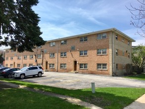 Maplewood Apartments in Calumet City, IL - Building Photo - Building Photo