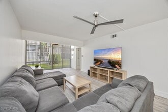 1417 Chesapeake Ave in Naples, FL - Building Photo - Building Photo