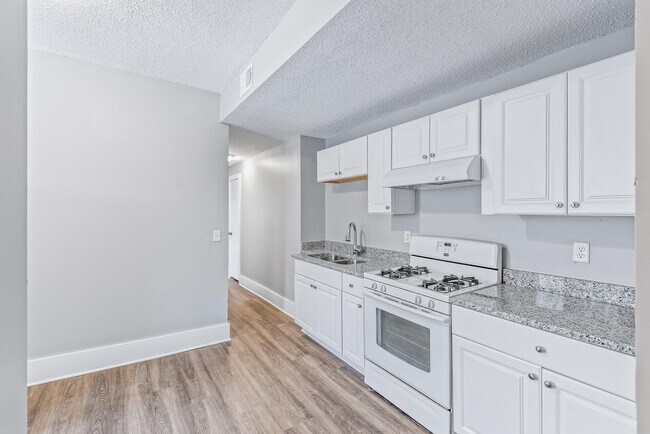 1016 N Newton Ave, Unit 2 in Minneapolis, MN - Building Photo - Building Photo