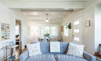 7468 N Huron Ave, Unit N Huron in Portland, OR - Building Photo