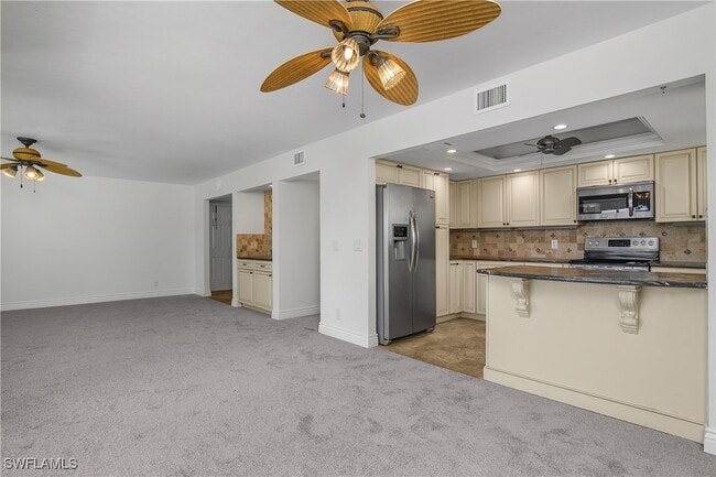 property at 95 Georgetown Blvd