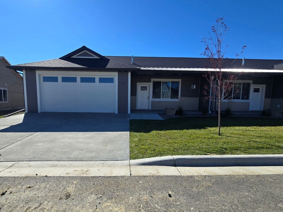 6314-6316 Decker Ln in Billings, MT - Building Photo