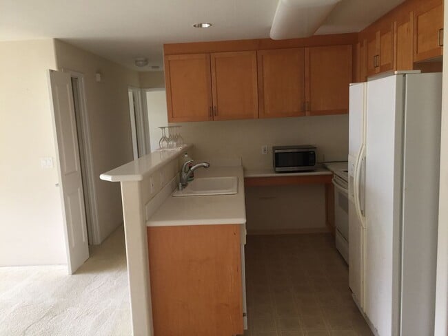 7190 Hawaii Kai Dr in Honolulu, HI - Building Photo - Building Photo