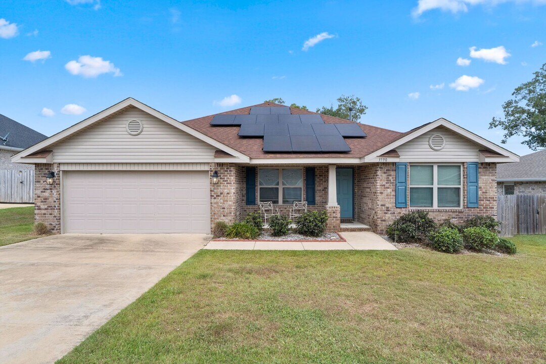 3590 Conley Dr in Cantonment, FL - Building Photo