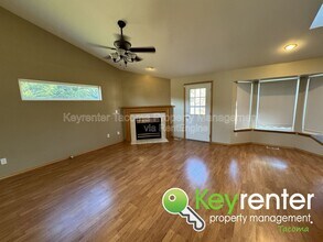 19303 110th Ave Ct E in Graham, WA - Building Photo - Building Photo