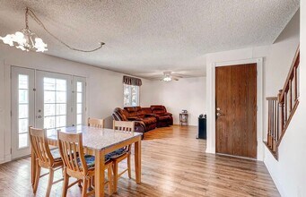 19461 E Navarro Dr in Aurora, CO - Building Photo - Building Photo