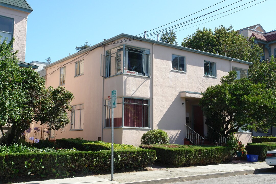 2223 Dwight Way in Berkeley, CA - Building Photo