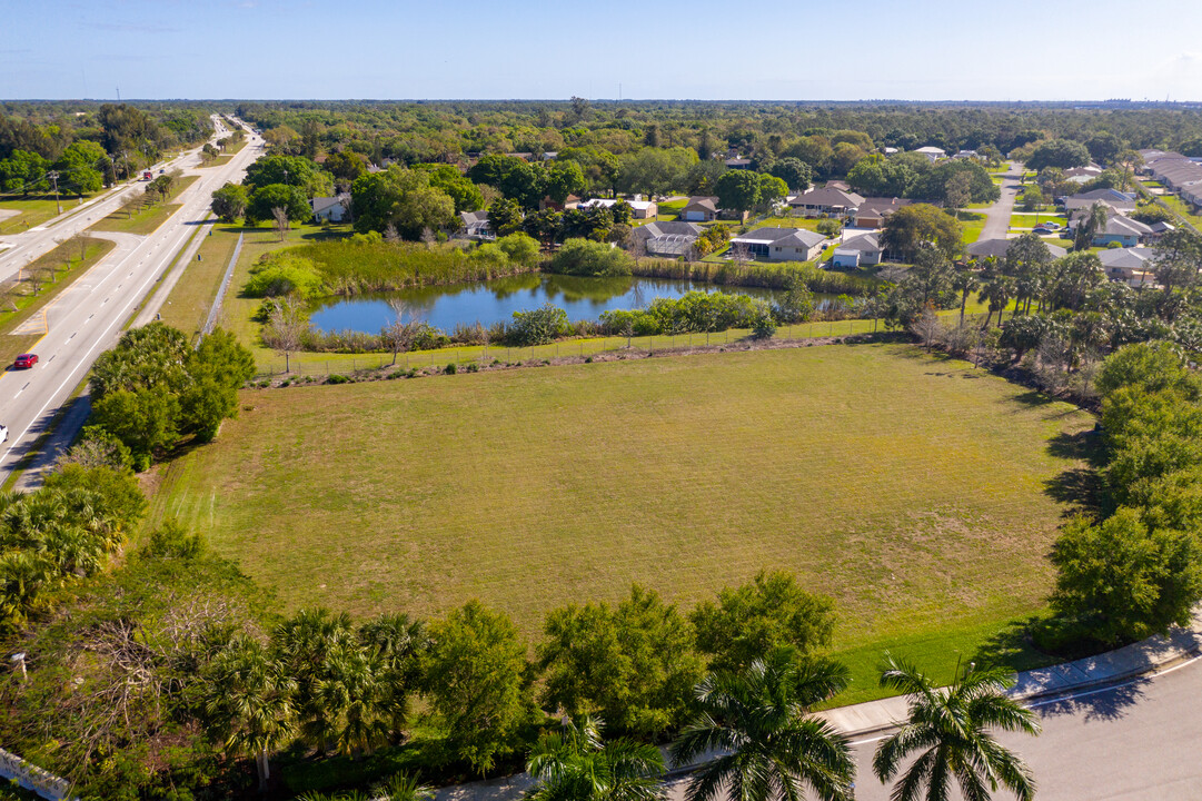 Sage Apartments in N. Fort Myers, FL - Building Photo