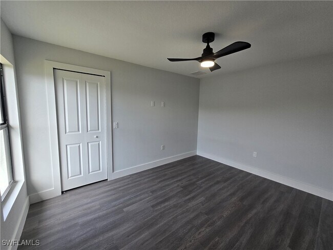 property at 1605 W 11th St