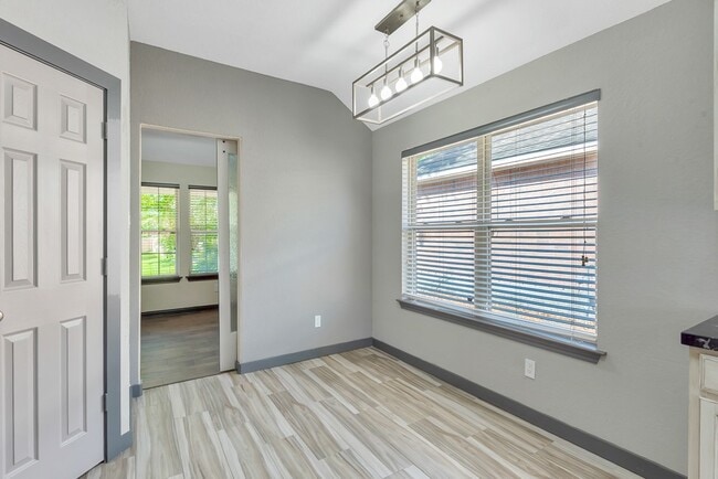 property at 18 N Star Ridge Cir
