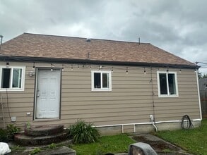 1003 S 16th St in Mount Vernon, WA - Building Photo - Building Photo