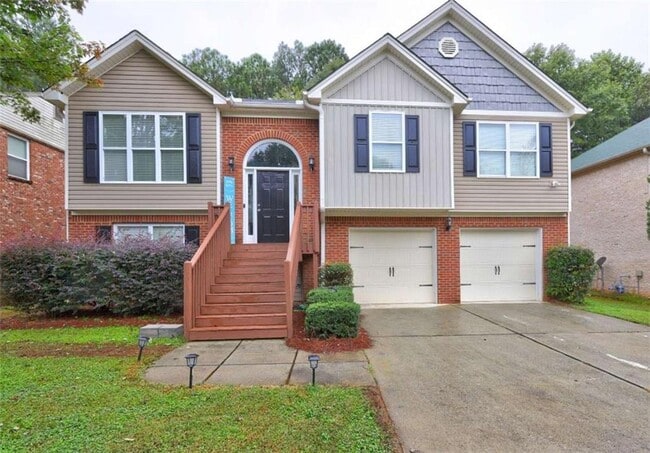 property at 1976 Peach Shoals Cir