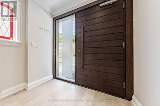 1836 Bathurst St in Toronto, ON - Building Photo - Building Photo