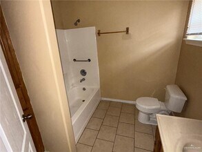 1307 E Coyote St in Pharr, TX - Building Photo - Building Photo