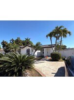 15765 SW 139th Ave in Miami, FL - Building Photo