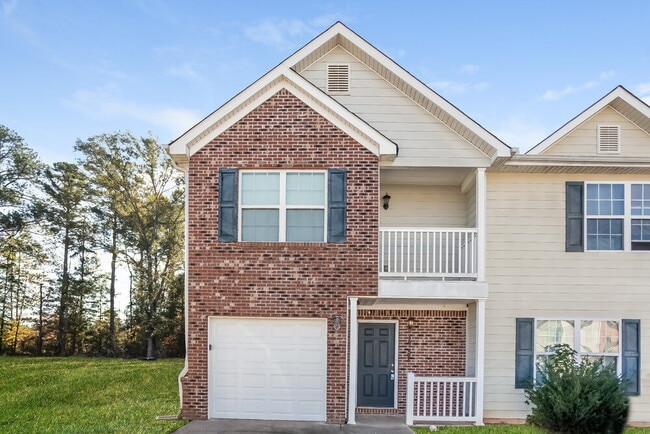 property at 1752 Old Dogwood