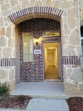 4419 Beaver Ln in Irving, TX - Building Photo - Building Photo