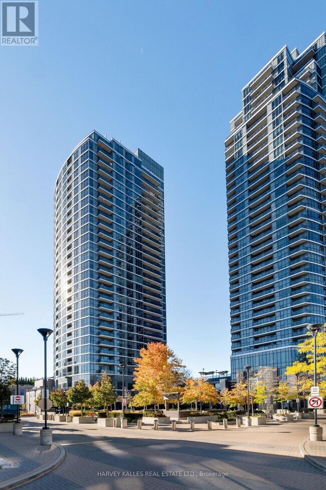 9 Valhalla Inn Rd in Toronto, ON - Building Photo - Building Photo