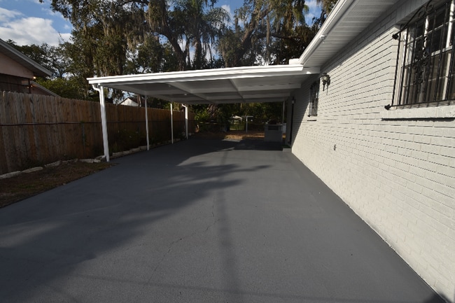 1107 W Woodlawn Ave in Tampa, FL - Building Photo - Building Photo