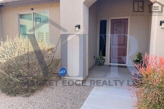 14238 E Morning Vista Ln in Scottsdale, AZ - Building Photo - Building Photo