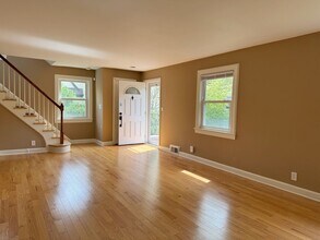 24 Palmer Ave in Tenafly, NJ - Building Photo - Building Photo