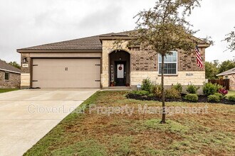 6059 Ballast Trail in Canyon Lake, TX - Building Photo - Building Photo