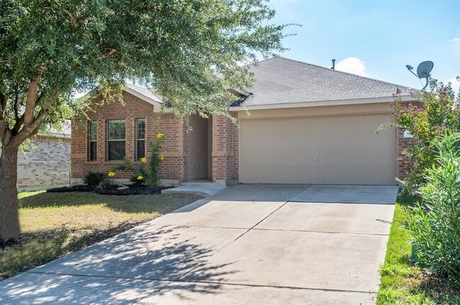 620 Quarter Ave in Buda, TX - Building Photo - Building Photo