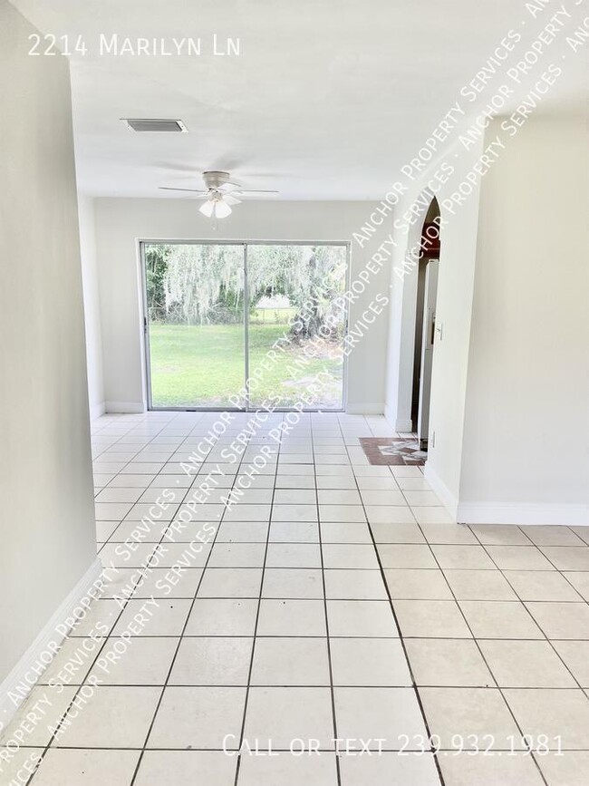 2214 Marilyn Ln in Ft. Myers, FL - Building Photo - Building Photo