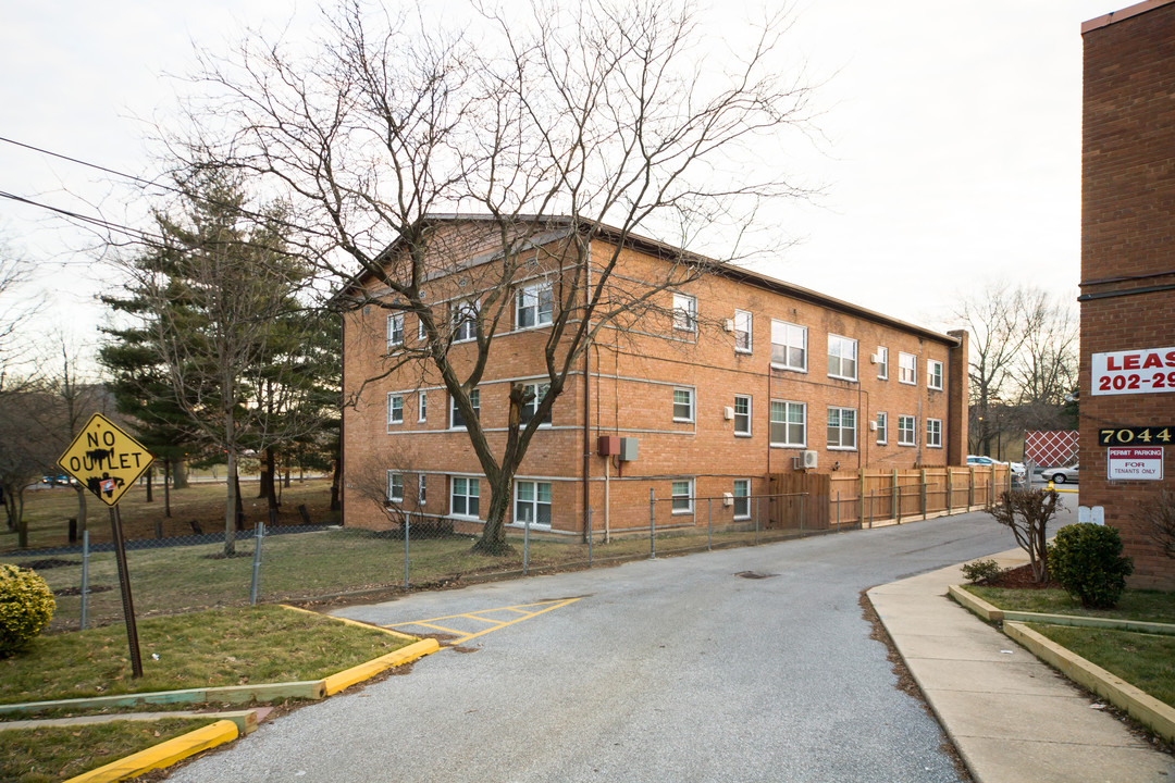 7036 Eastern Ave NW in Washington, DC - Building Photo