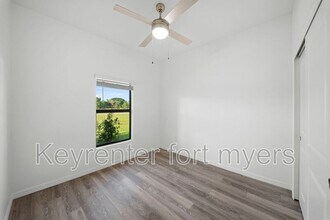 26483 Sandhill Blvd in Port Charlotte, FL - Building Photo - Building Photo