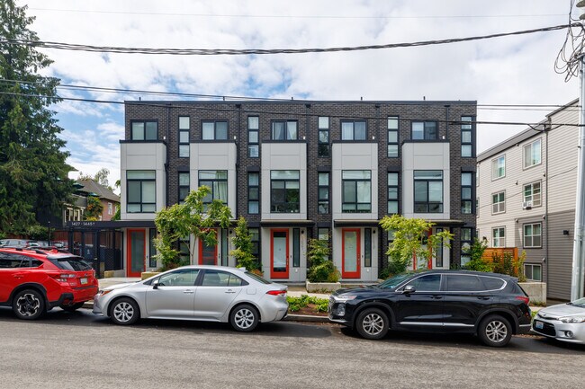 Aldrich 15 in Seattle, WA - Building Photo - Building Photo