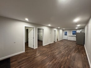 102 E Hopper St in Scott City, MO - Building Photo - Building Photo