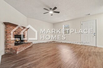 5130 Lakeview Ct in Austell, GA - Building Photo - Building Photo