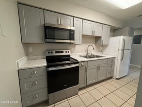 923 Sanders Ln in Panama City, FL - Building Photo - Building Photo