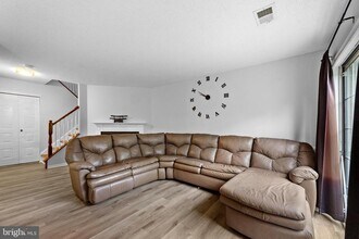 66 Cheverny Ct in Hamilton Township, NJ - Building Photo - Building Photo