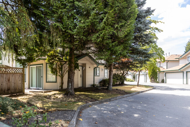 10250 155A St in Surrey, BC - Building Photo - Building Photo