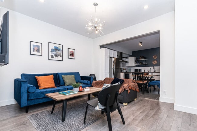 property at 4006 Rue Hochelaga