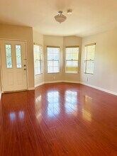 555 W Lemon Ave in Monrovia, CA - Building Photo - Building Photo