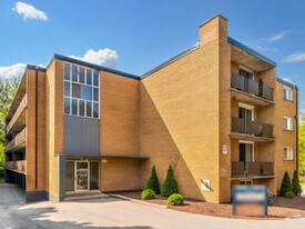 The Tuscan Apartments in Kitchener, ON - Building Photo